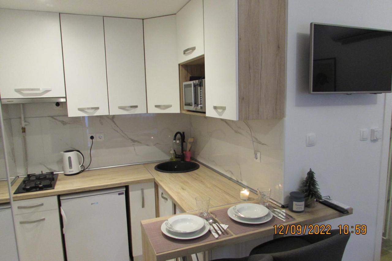 Studio Apartman Oboj Maksimir Self Check In Zagreb Exteriör bild