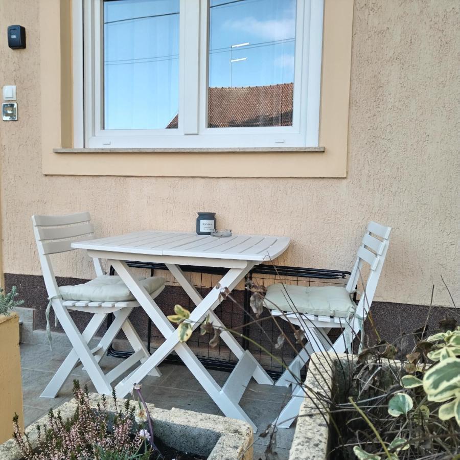 Studio Apartman Oboj Maksimir Self Check In Zagreb Exteriör bild